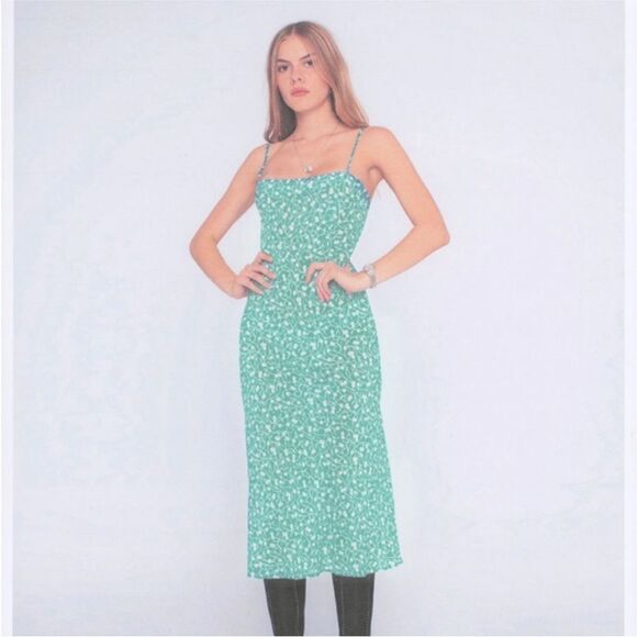 NEW REALISATION PAR The Amelia Slip dress in “Poison Ivy” green - Picture 4 of 12
